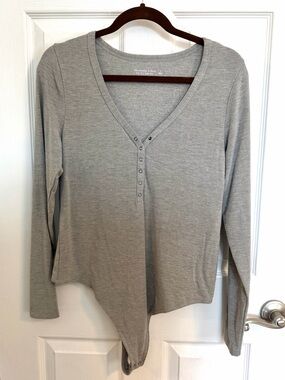 Abercrombie So Soft Gray V-Neck Long Sleeve Bodysuit